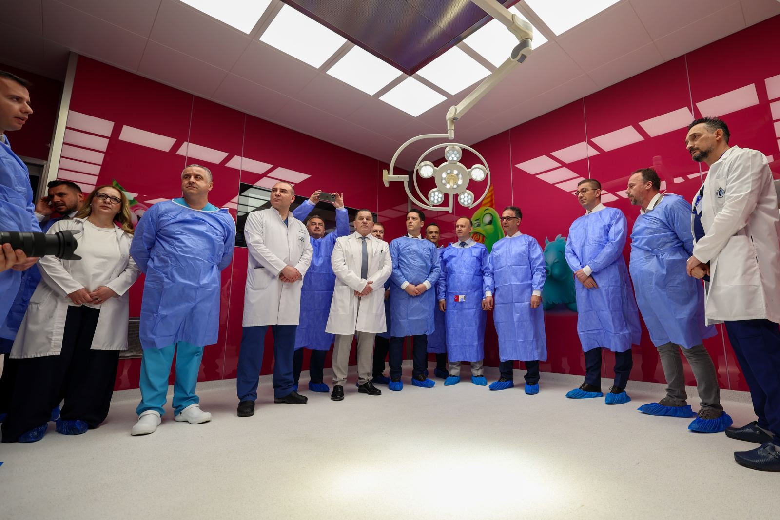 Реконструирани шест хируршки сали во клинички центар, како дел од поширок проект на Владата во вредност од 282 милиона ценари