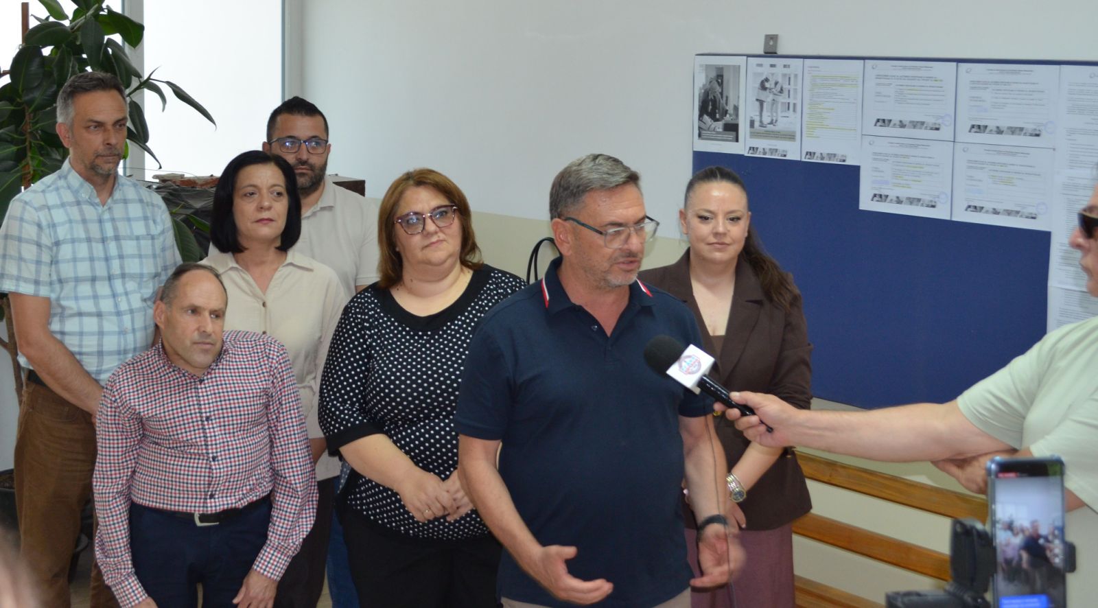 Ристески во посета на повеќе центри на Агенцијата за вработување, процесот тече без проблеми, пристигнати преку 4.400 апликации  