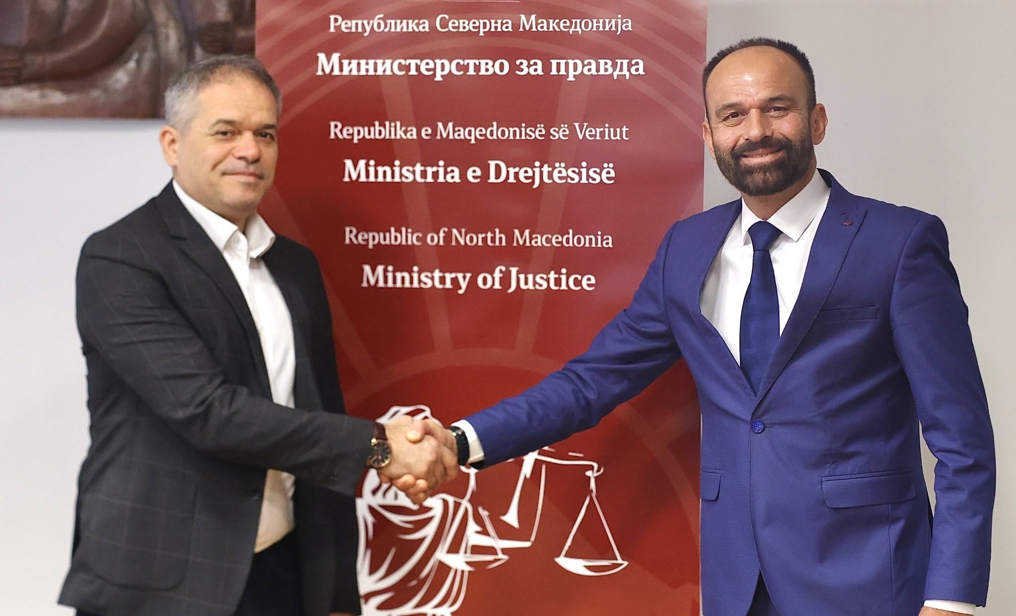 Шасивари и Османи: Законот за употреба на јазиците мора доследно да се спроведува во сите институции