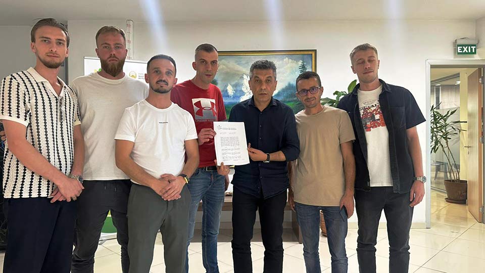 Со одлука на министерот Изет Меџити се затвора несoстандардната депонија за отпад во Никуштак