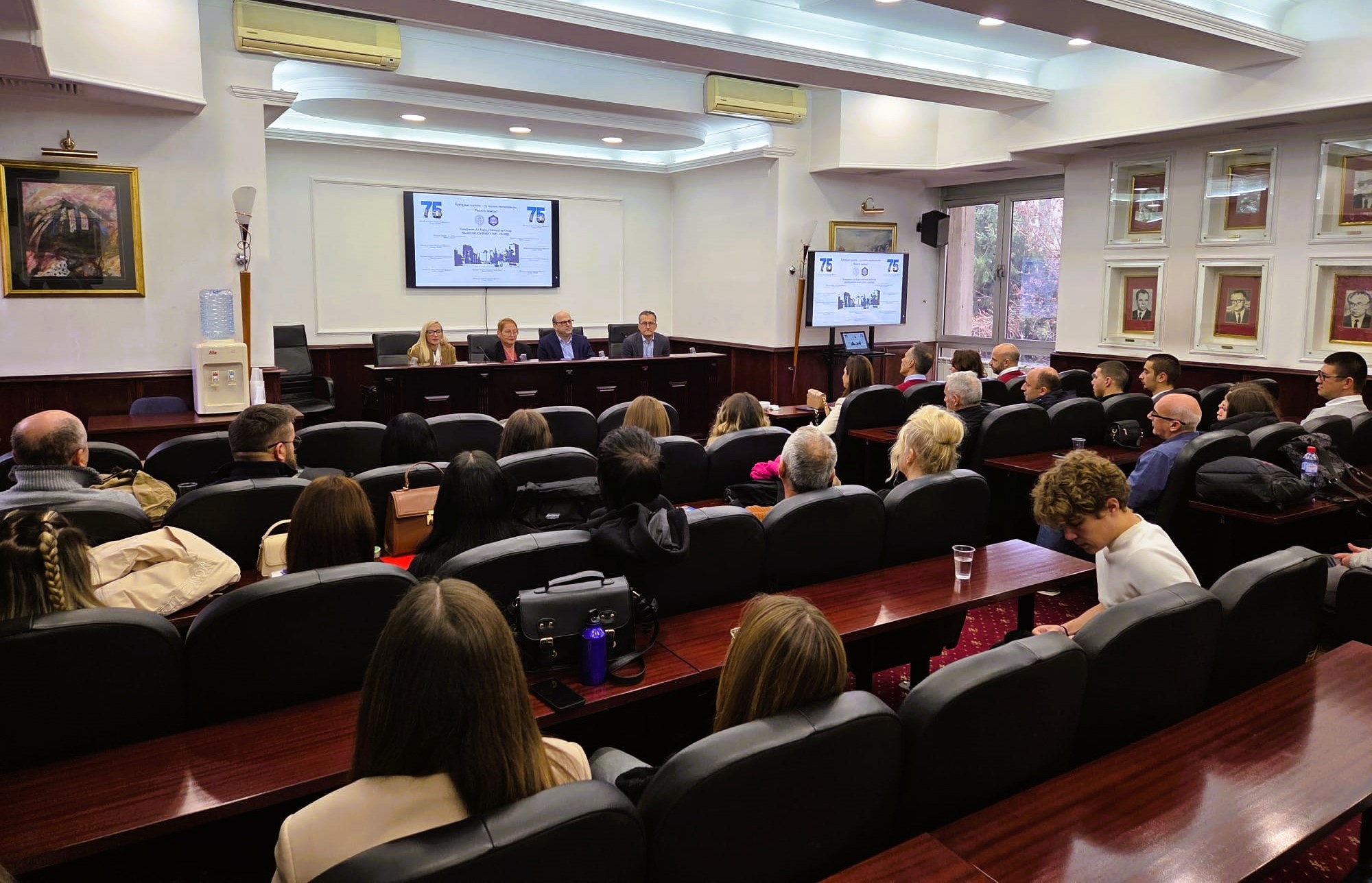 Со поддршка од МОН и Економскиот факултет во Скопје, регионалните центри за стручно образование и обука ќе отвораат реални училишни компании 