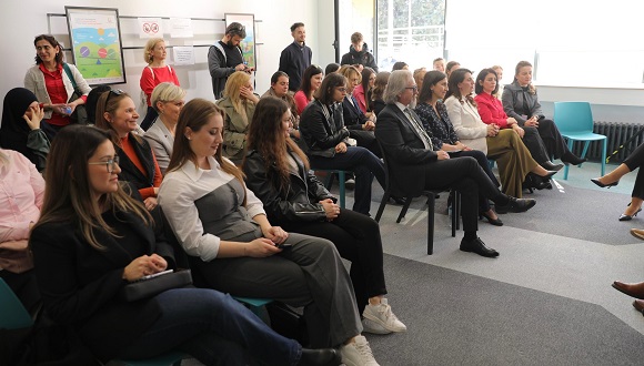 Социјалните работнички го трансформираат животот на жените и ја помагаат нивната економска независност 