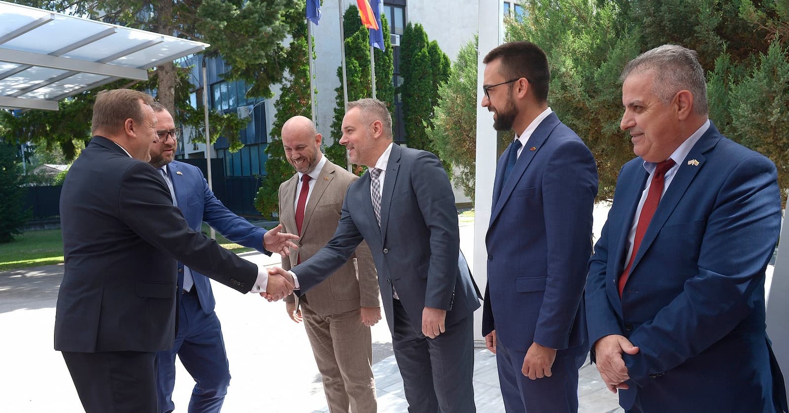 Средба на директорот на Бирото за јавна безбедност Јанев со генералниот комесар на литванската полиција, генерал Паулаускас и раководителот на групата за меѓународна соработка, Гајманаите
