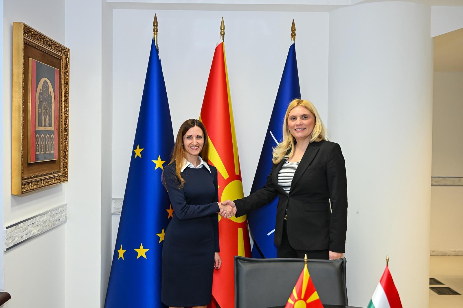 Средба на ДСек г-ѓа Елена Кузмановска Биондиќ со унгарскиот  заменик државен секретар, г-ѓа Хенриета Балајти 