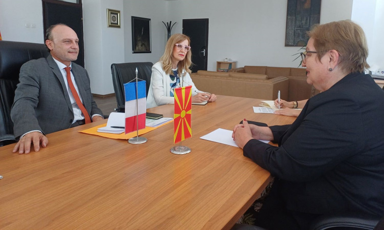 Средба на министерката Јаневска со францускиот амбасадор Бомгартнер