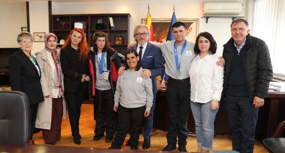 Средба на министерот Лимани со нашите претставници на Специјалните Олимписки Зимски Игри – Торино 2025