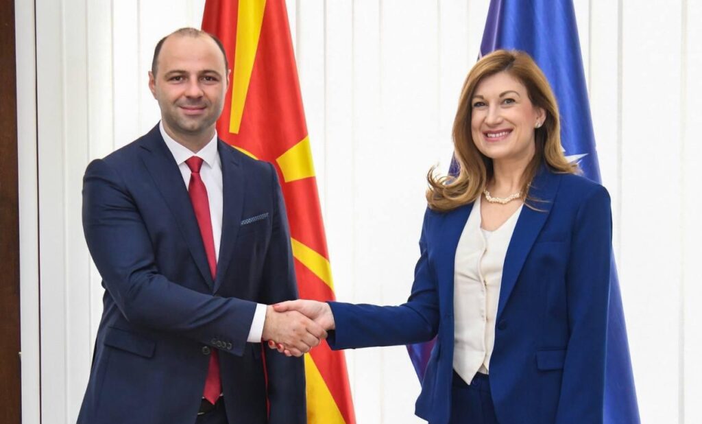 Средба на министерот Мисајловски со амбасадорката на Србија, Н.Е. Невена Јовановиќ