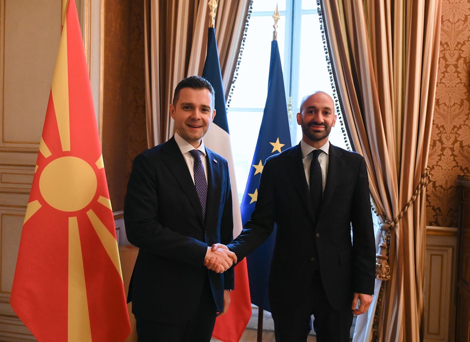 Средба на министерот Муцунски со францускиот министер делегиран за Европа, Бенџамин Адад