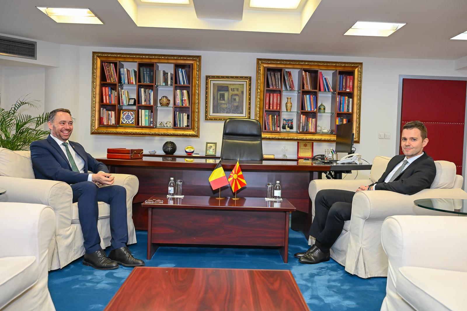 Средба на министерот Муцунски со заменик-претседателот на Владата и министер за надворешни работи, европски прашања и развојна соработка на Кралството Белгија, Максим Прево