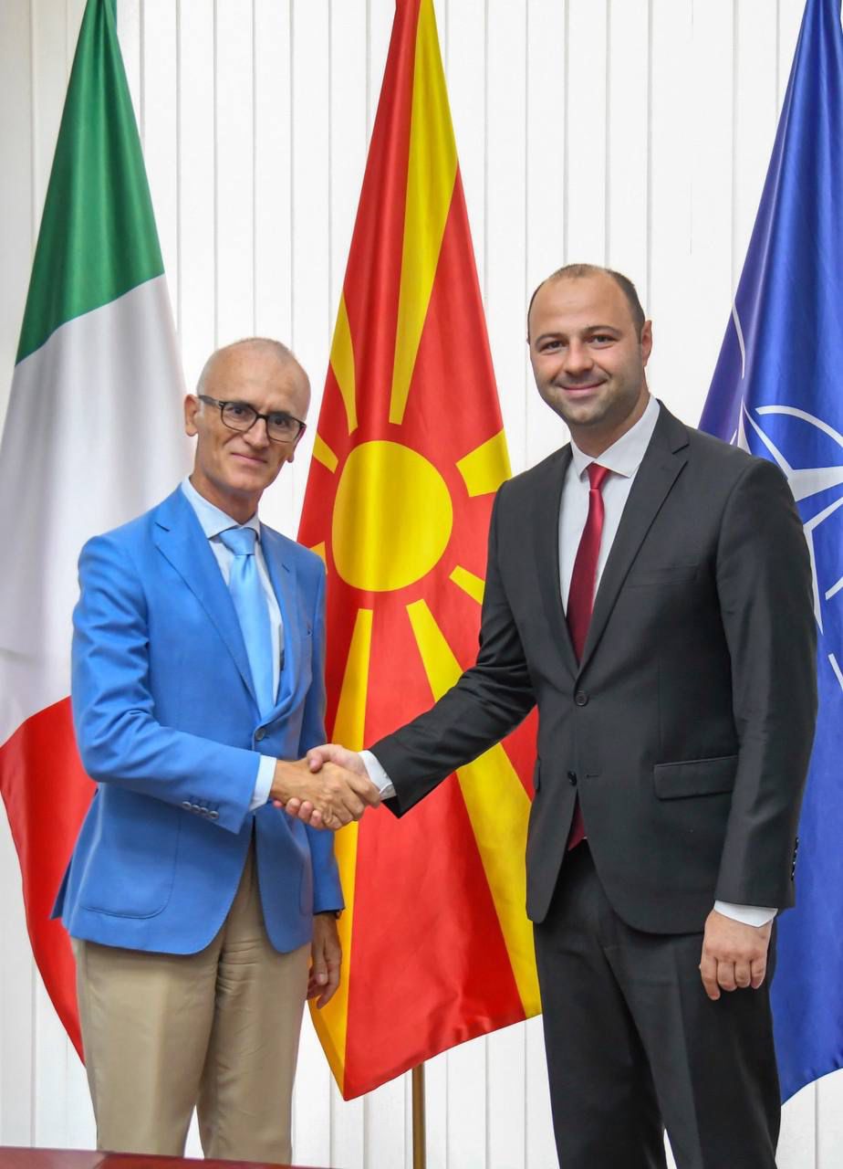 Средба на министерот Владо Мисајловски со амбасадорот на Италија и новопоставеното одбранбено аташе
