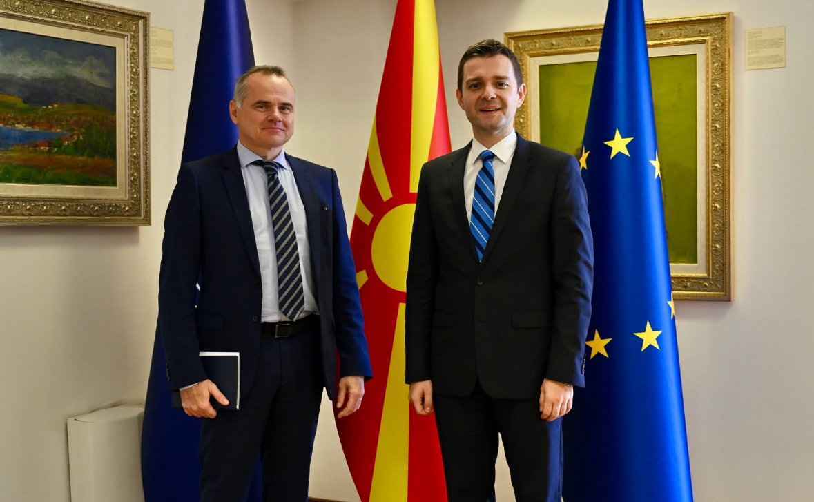 Средба на министерот за надворешни работи и надворешна трговија, Тимчо Муцунски, со амбасадорот на Француската Република, Кристоф Ле Риголер