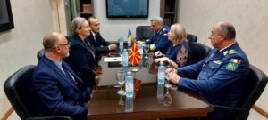 Средба на заменик министерката Исмаили со државната секретарка на Министерството за одбрана на Романија