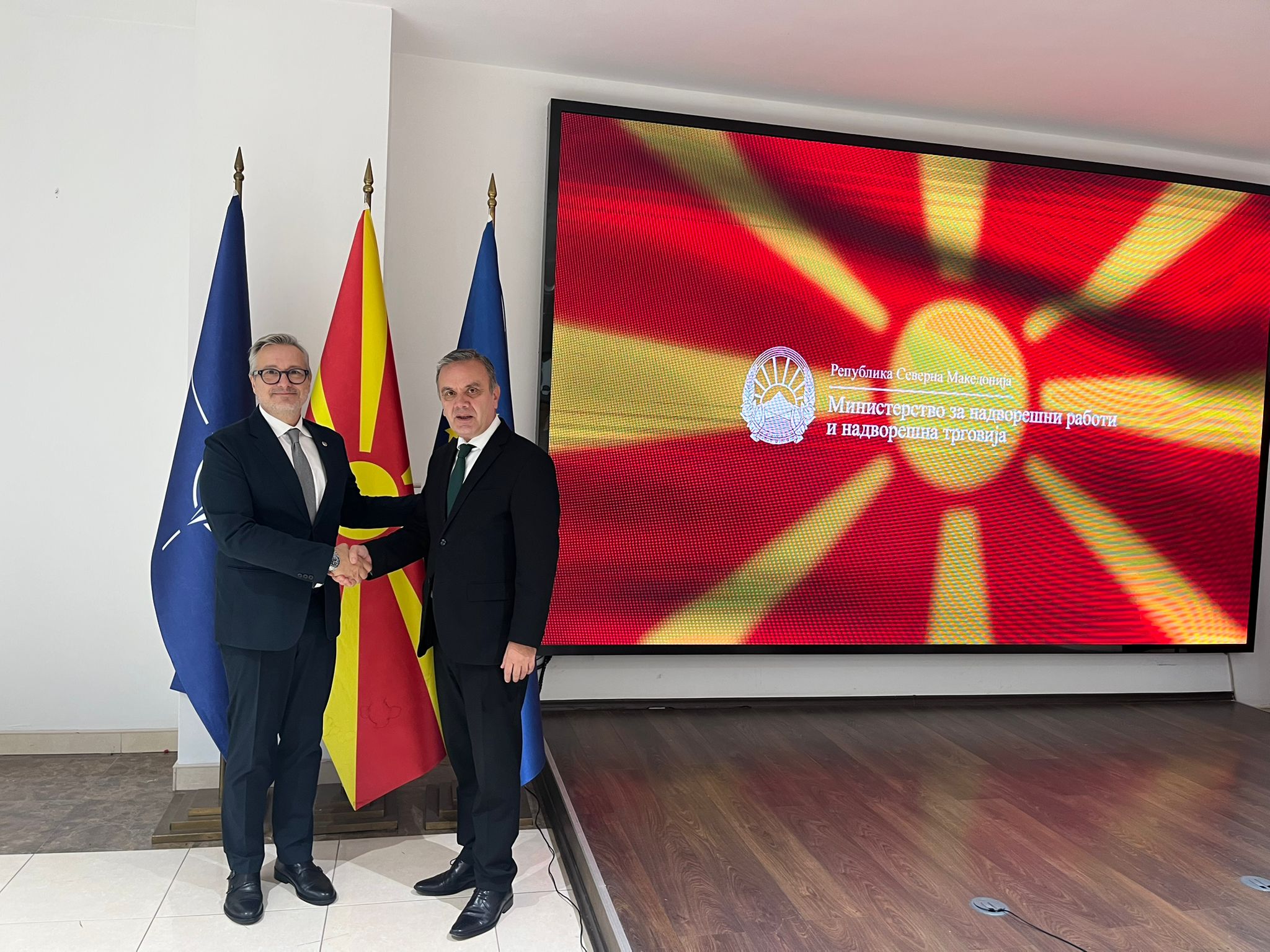 Средба на заменик министерот за надворешни работи и надворешна трговија, Зоран Димитровски со Данило Рици, регионален претставаник за Југоисточна Европа на Канцеларија на Обединетите нации за дрога и криминал (UNODC)