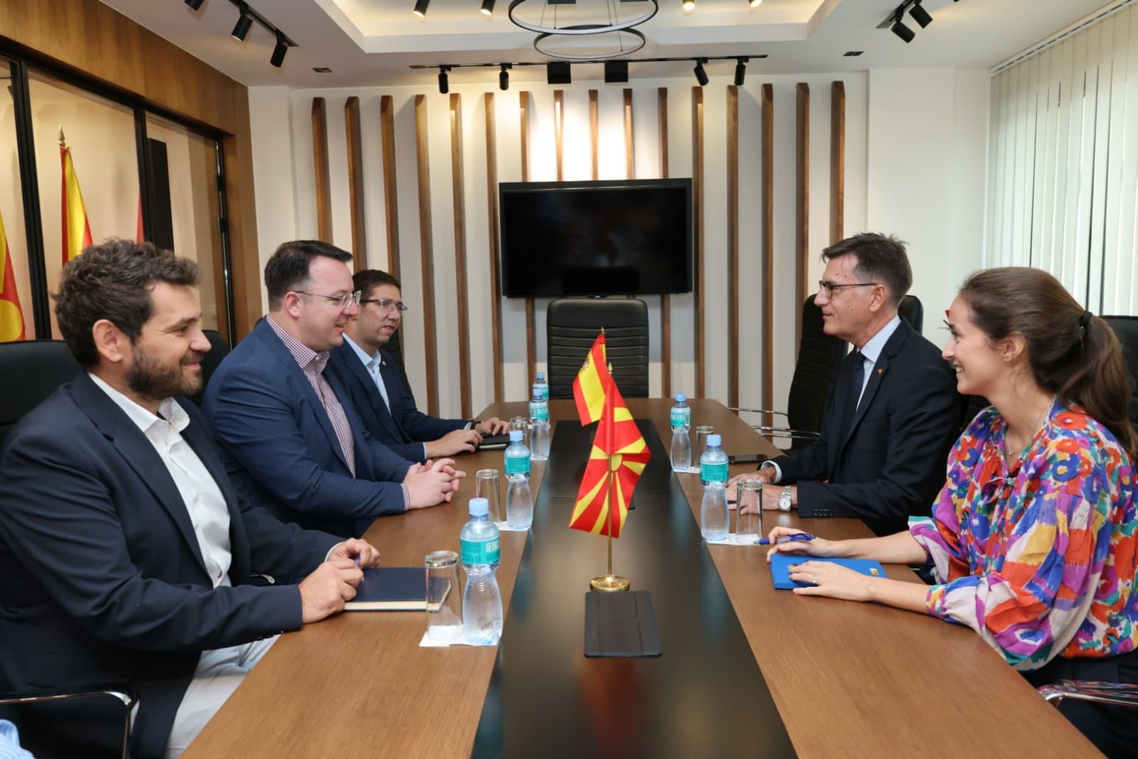 Средба Николоски - Сориано Ортиз: Авиолиниите Скопје - Мадрид и Скопје- Барселона се одлична можност за подобрување на соработката меѓу двете држави