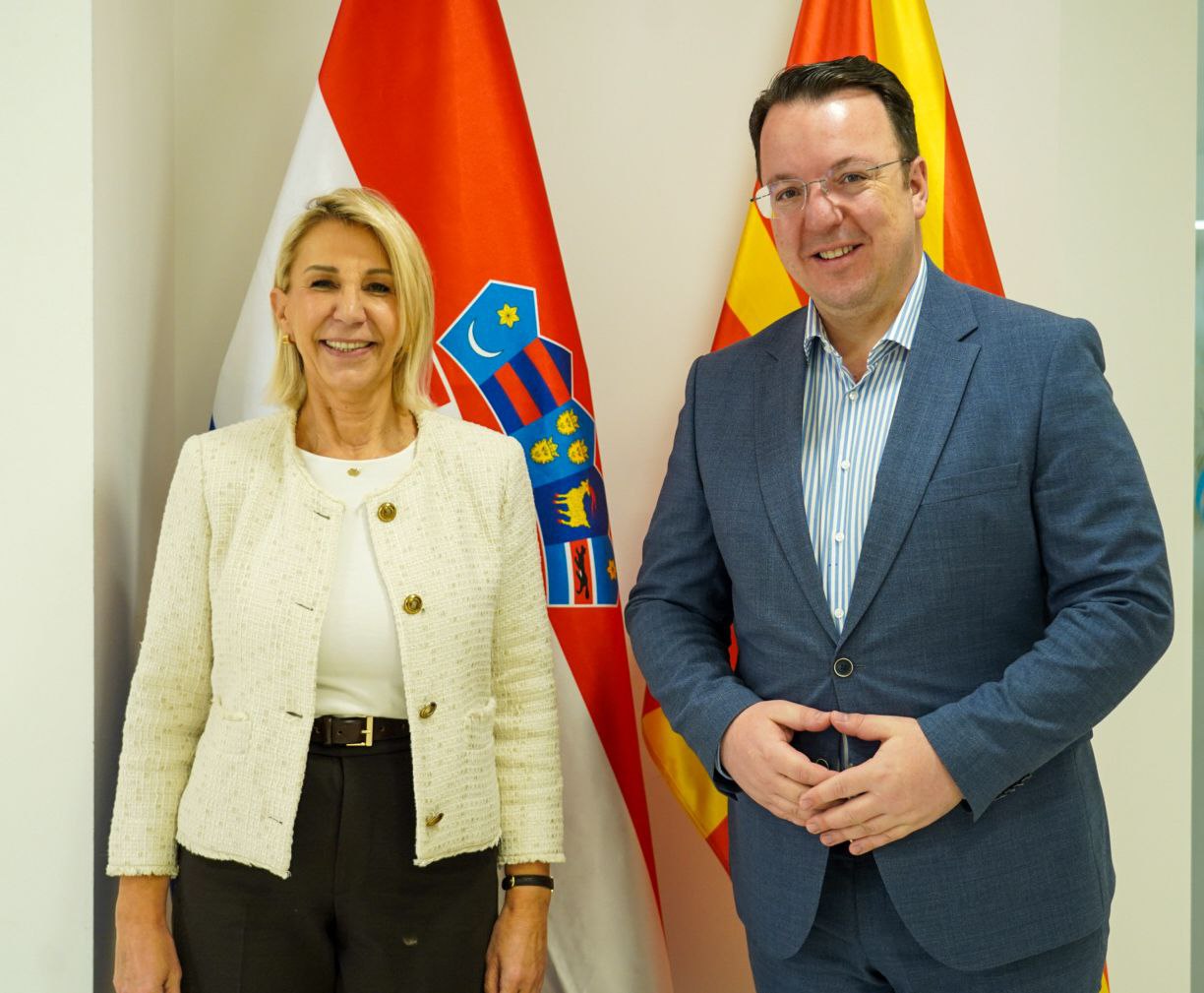 Средба Николоски-Тигањ: Фокус на Владата се инфраструктурните проекти,  регионот може да напредува преку економската соработка