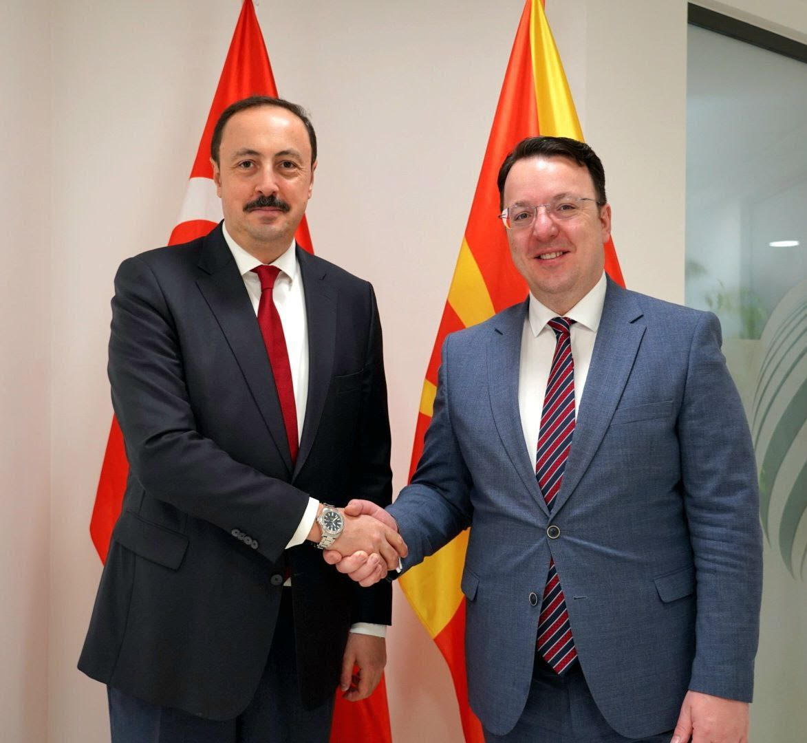 Средба Николоски - Улусој: Имаме потенцијал за зголемување на економската соработка со Туркије