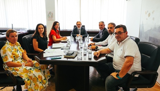 Средба помеѓу министерот Лимани и градоначалникот на Чаир, Висар Ганиу, за финализирање на детската градинка која беше занемарена четири години