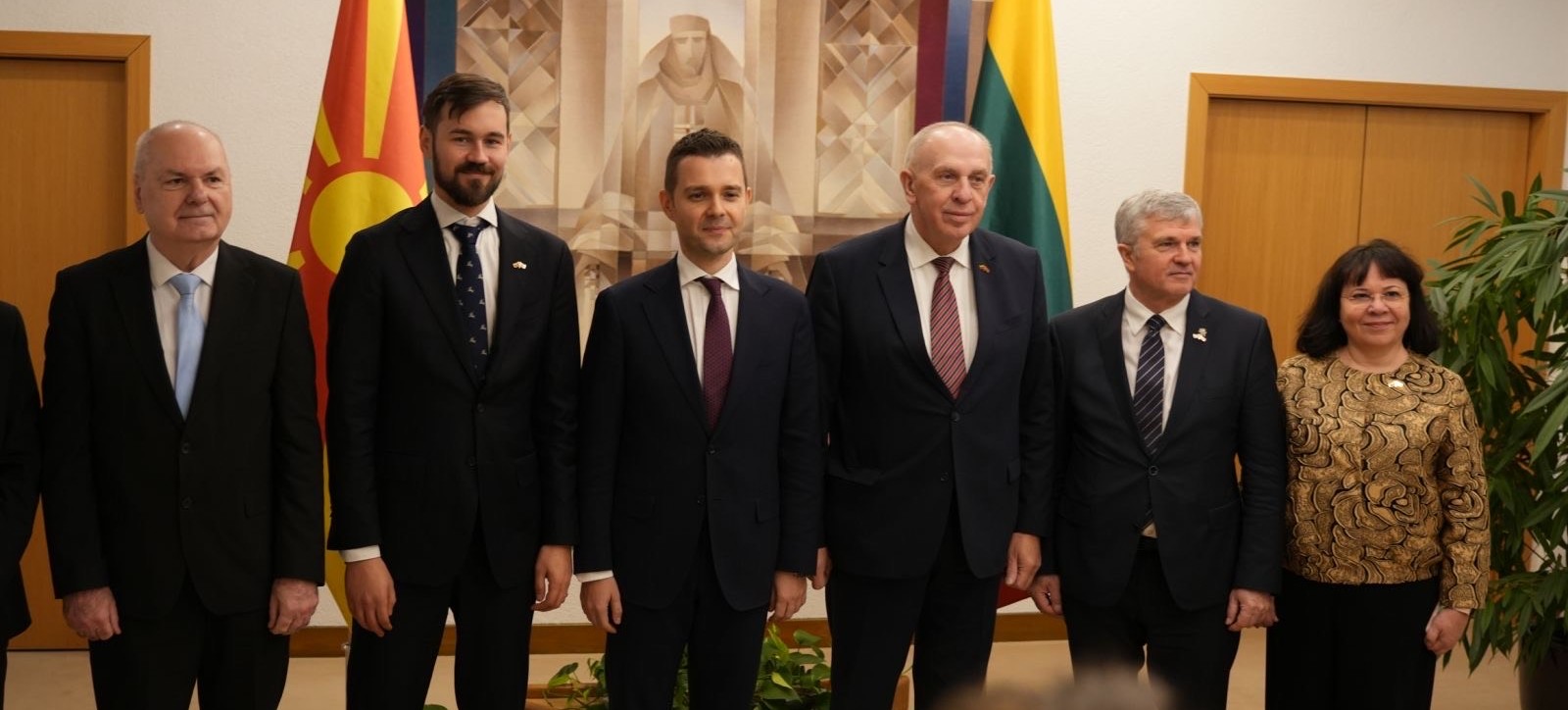 Средби на министерот Муцунски со претставници на литванскиот Парламент – Сејмас