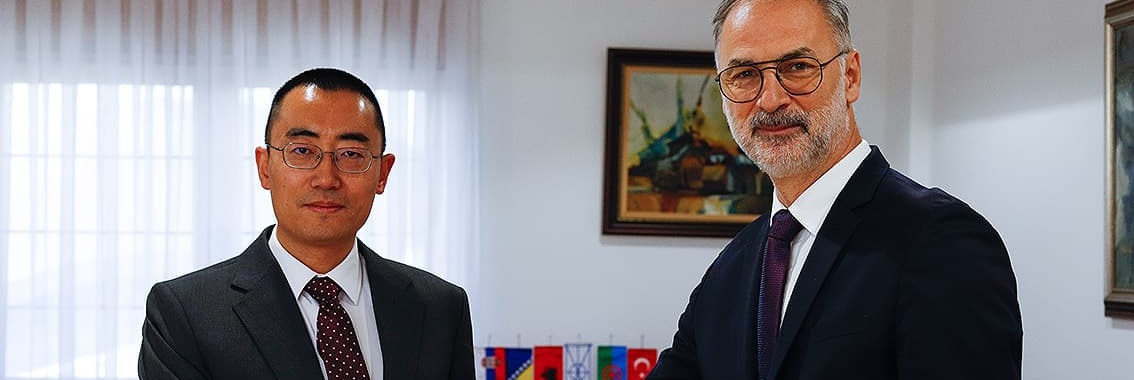 Стоилковиќ на средба со кинескиот в.д. амбасадор Леј: Можностите за проширување на економската соработка меѓу двете земји тема на разговор