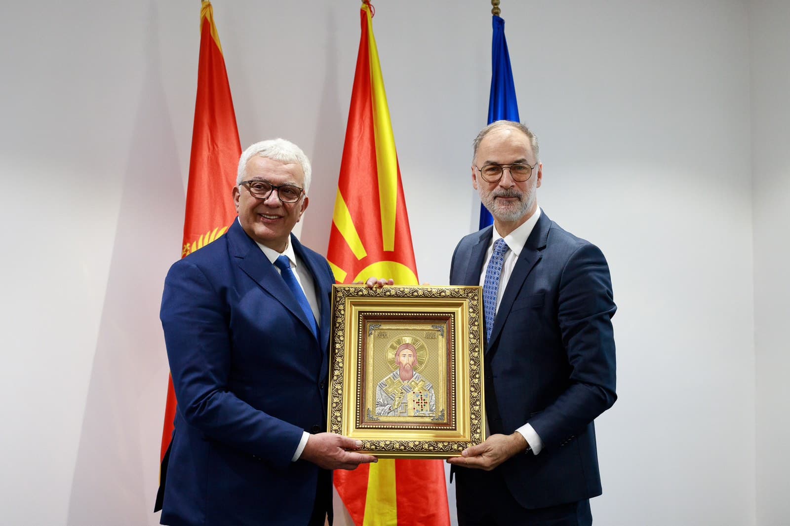 Стоилковиќ оствари средба со претседателот на Собранието на Република Црна Гора, Мандиќ