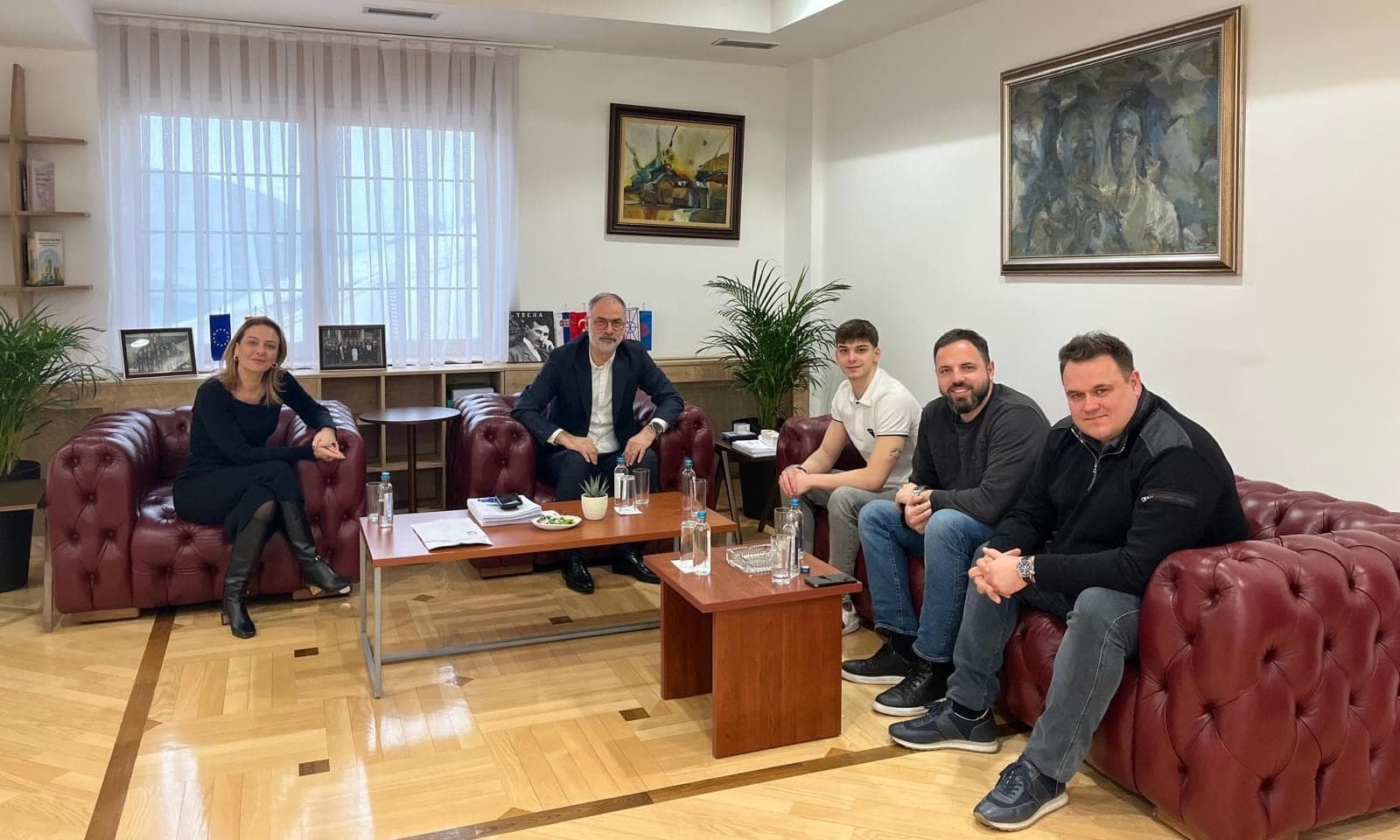 Стоилковиќ се сретна со бисерот на македонското пливање - Никола Ѓуретановиќ