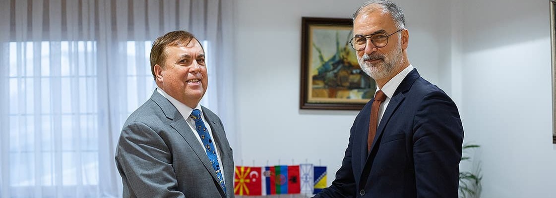 Стоилковиќ се сретна со чешкиот амбасадор Лудва: Можностите за продлабочување на соработката тема на разговор