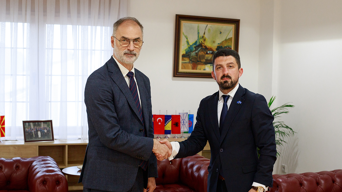 Стоилковиќ се сретна со претставници на Партијата на Власите од Македонија