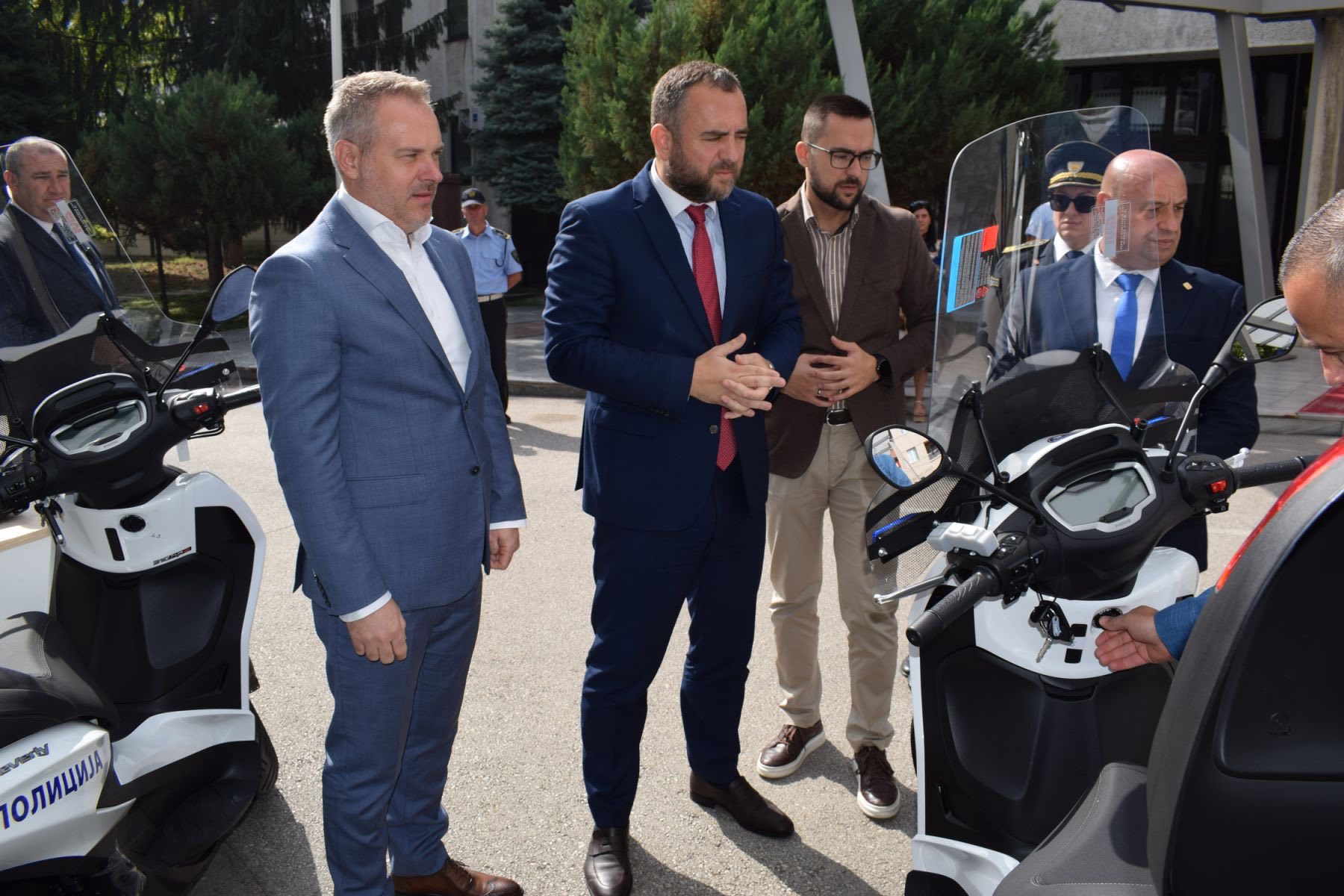 Тошковски: 23 нови мотоцикли и опрема за сообраќајната полиција, одлична меѓуинституџионална соработка со РСБСП