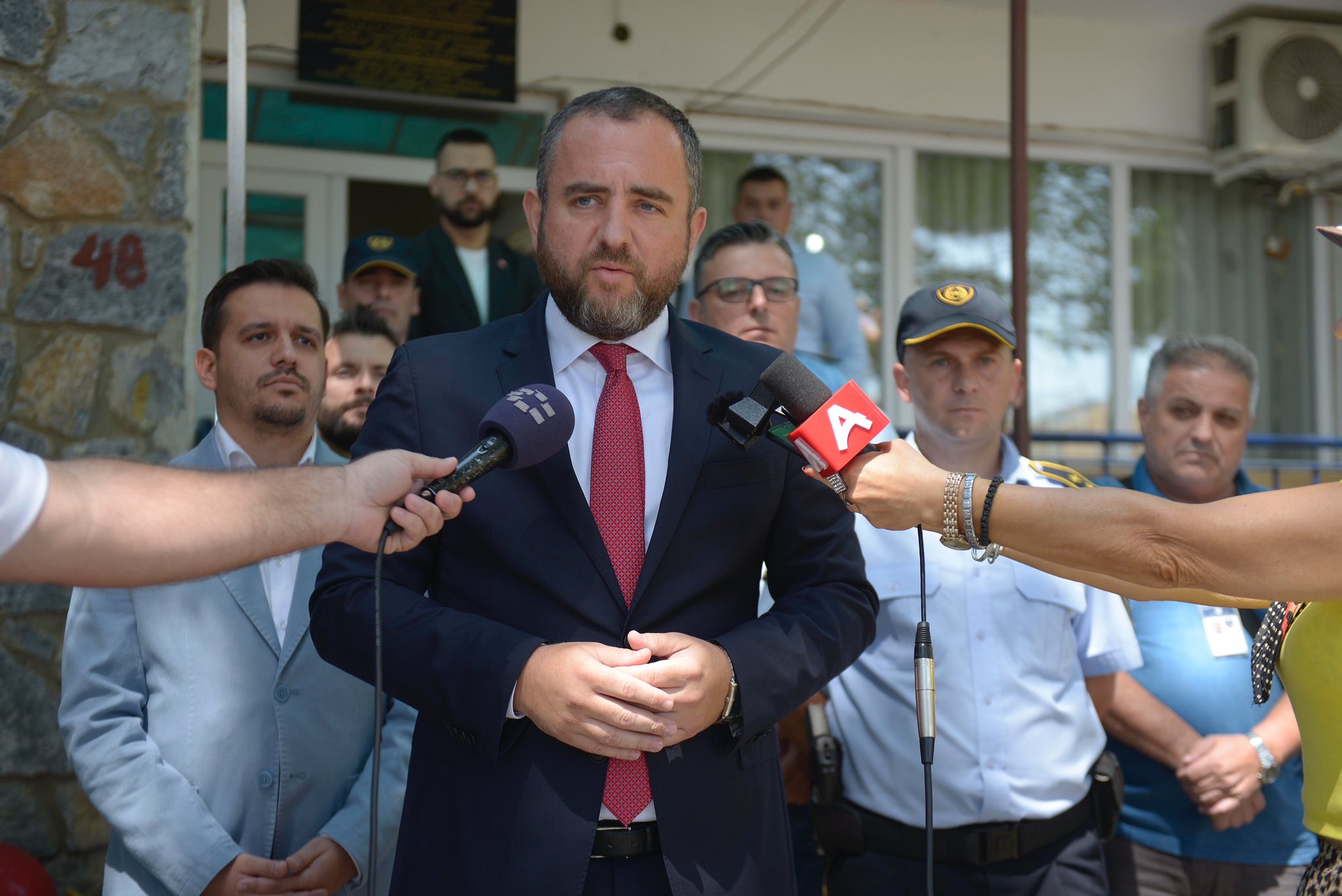 Тошковски: Нова седма по ред канцеларија на Управни служби на МВР во Ропотово, ја враќаме довербата на граѓаните