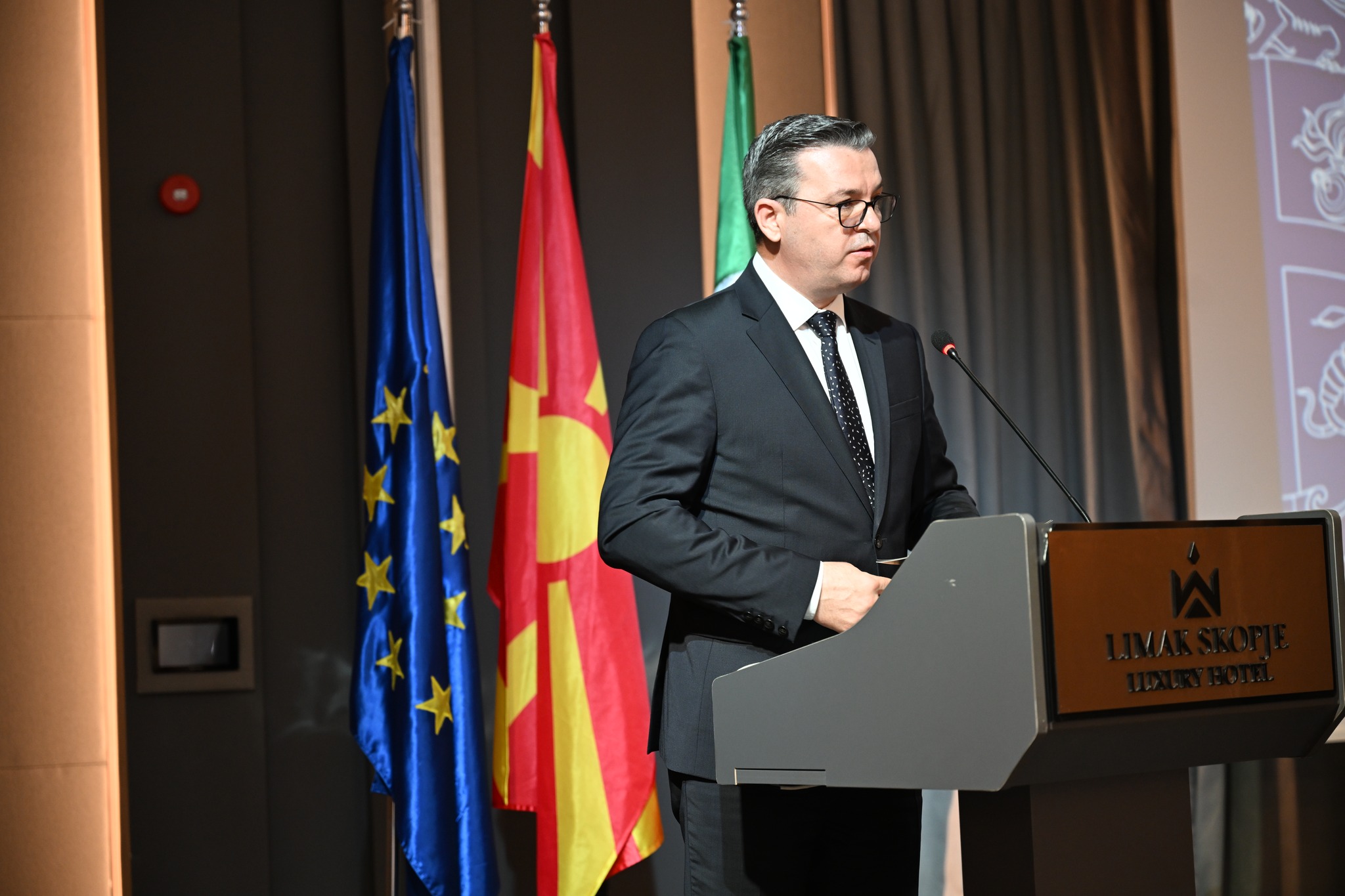 Lorem ipsum dolor sit amet, consectetur adipiscing elit.