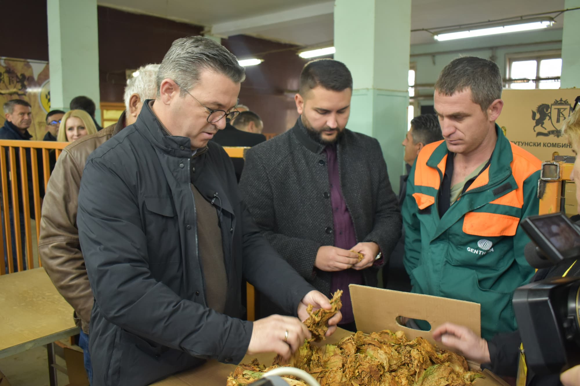 Трипуновски: До вчерашниот ден откупени се откупени 1.400.000,00 килограми тутун, со просечна цена од 374,30 денари