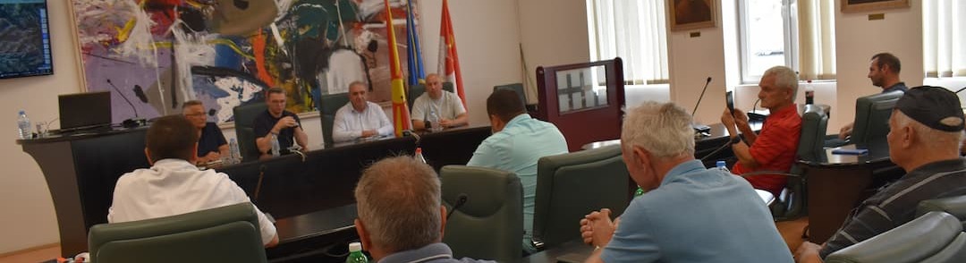 Трипуновски оствари средба со жителите од с. Ресава