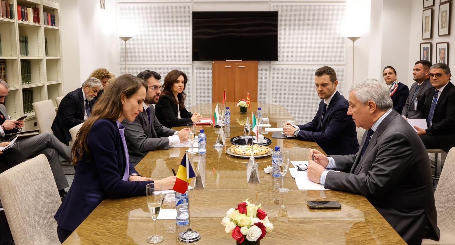 Учество на министерот Муцунски на тематски состанок во Брисел посветен на проектот „Коридор 8“