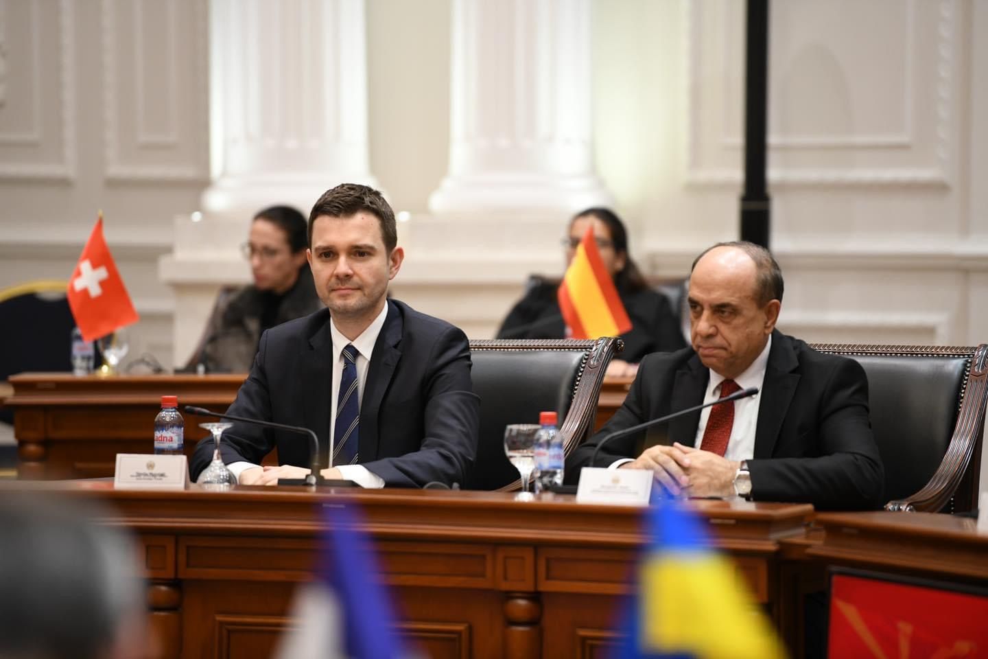 Учество на Министерот Муцунски на владина донаторска конференција „Ромите и пријателите“