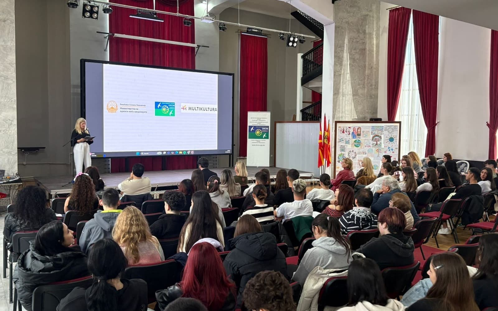 Успешно реализиран проектот „Мостови на разбирање“ на Центарот за ромска заедница ДРОМ – Куманово