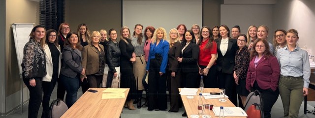 Успешно реализирана Менторската програма „Жени за жени„ за поттикнување на професионалниот развој и лидерство на жените во јавниот сектор