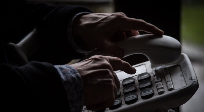 Велешка пензионерка на измамници им дала 2.700 евра за да ја спаси ќерка си од непостоечка сообраќајка