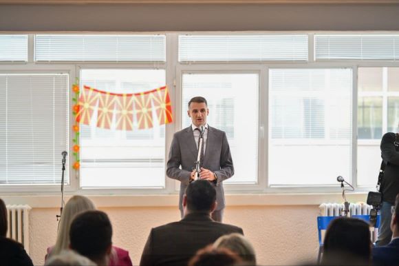 Велковски по повод 59 години од основањето на ЈУ Детски Дом „11 Октомври“-Скопје: Деинституционализацијата е успешна доколку продолжи грижата за децата и понатаму со понуда на различни социјални услуги