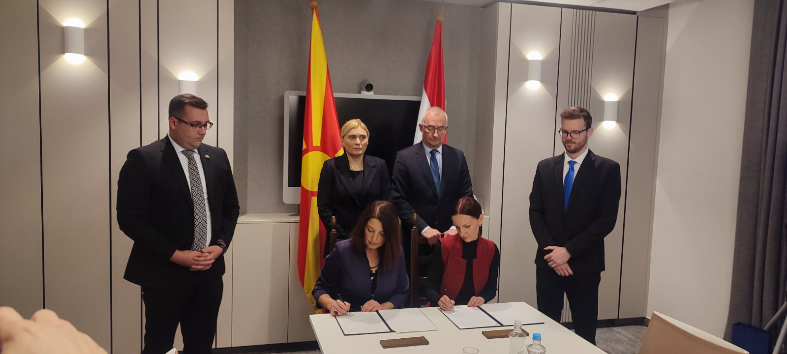 Во Будимпешта одржана петтата седница на Мешовитата комисија за економска соработка меѓу Македонија и Унгарија