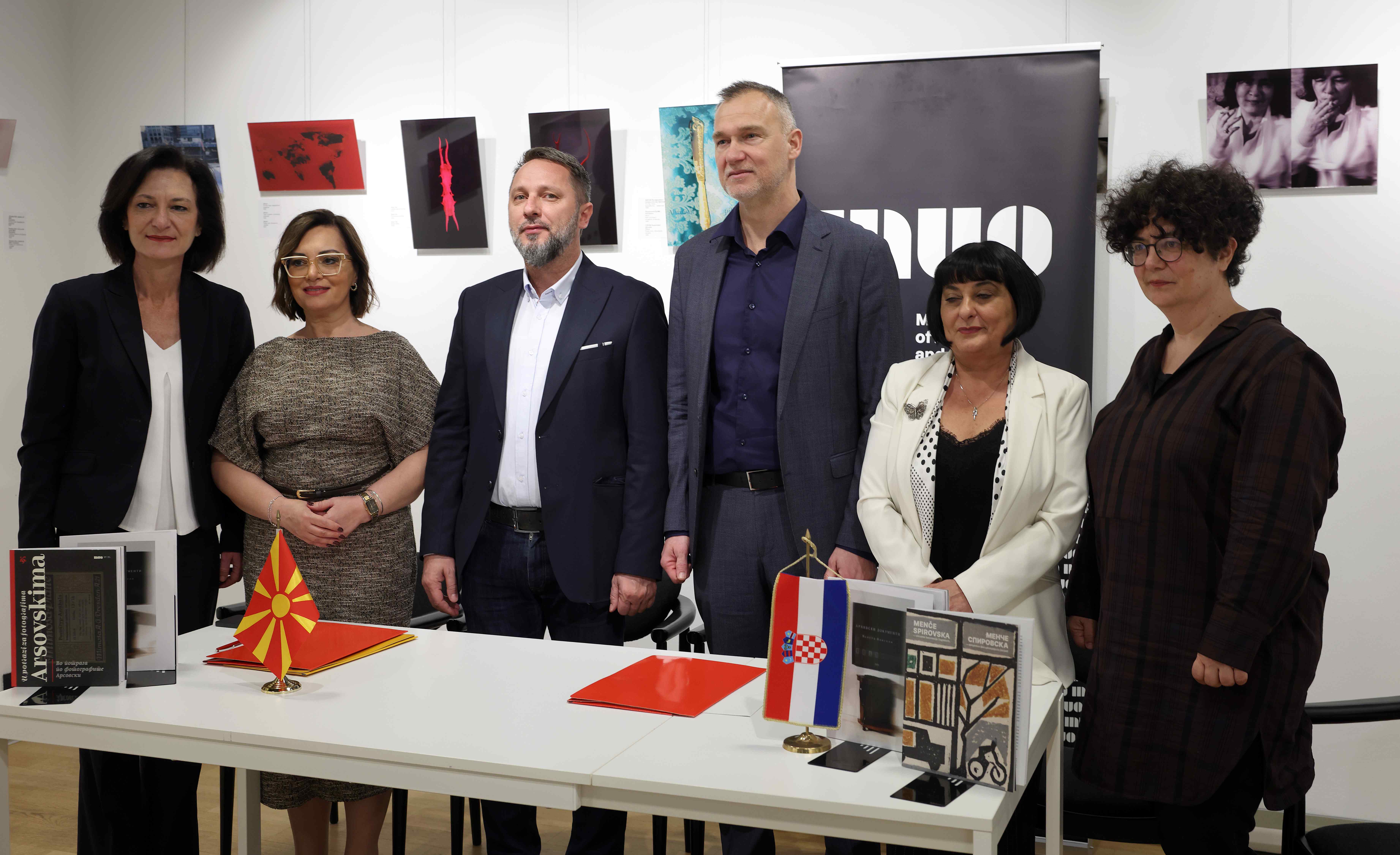 Во македонскиот КИЦ во Загреб потпишан меморандум за културна соработка меѓу Музејот за уметности и занаети и Националната галерија на Македонија