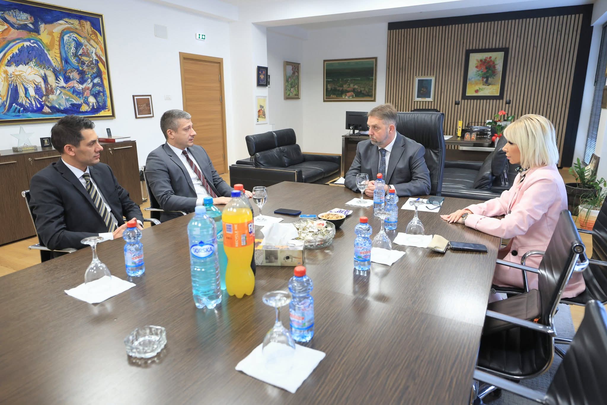 Во рамки на караванот „Каде што срцето е дома“,  посетена е Општина Карпош – општина со ново раководство и јасни, амбициозни планови за понатамошен развој