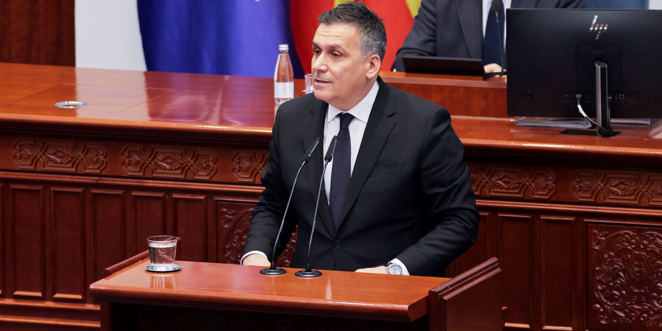 Хоџа на опозициски прашања во Собранието: трајни решенија и зелен пресврт во третманот на отпадот, водите и аерозагадувањето