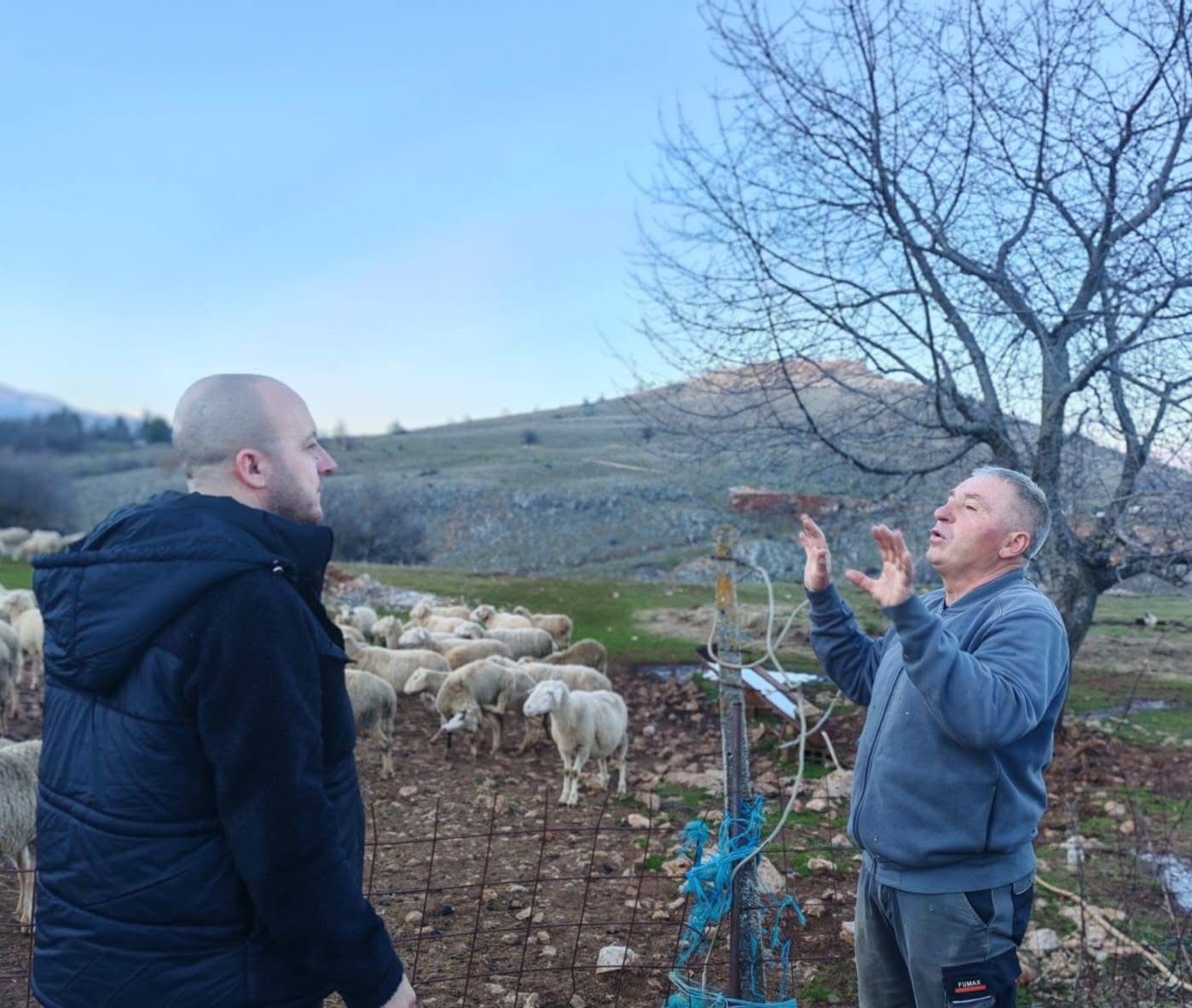 Хоџа: Поддршка за локалните земјоделци за поголема доверба во домашното производство