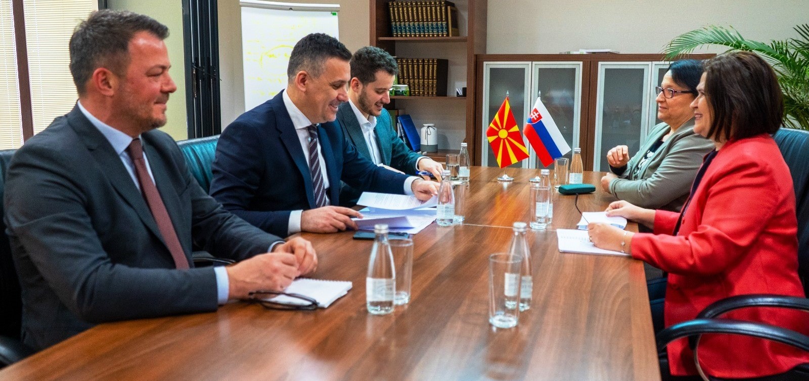 Хоџа - Хрисчова: создаваме можности и соработка за понатамошно зацврстување на партнерството