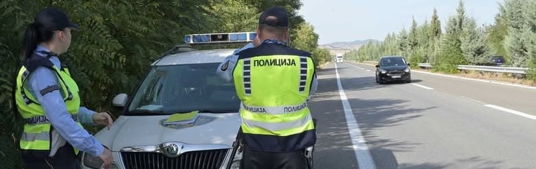 За викендот 2324 сообраќајни прекршоци, дури 1132 санкции за брзо возење