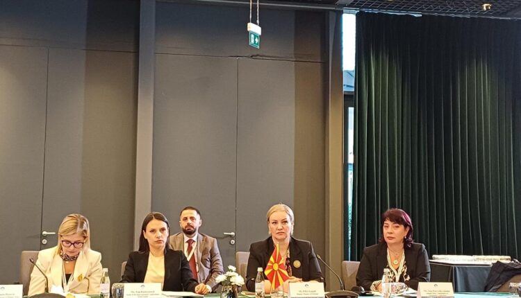 Заменик министерката за одбрана Елфет Исмаили од министерскиот состанок на СЕДМ во Тирана: „Неиспровоцираната воена агресија на Русија против Украина има силно влијание врз сите нас “