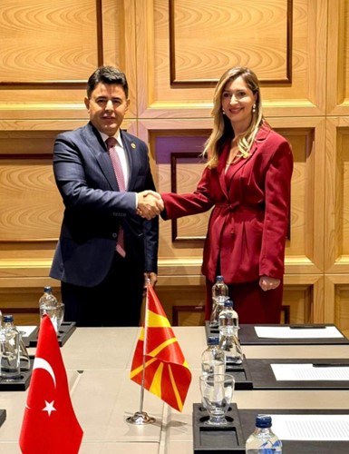 Заменик-министерката за транспорт Калтрина Зеколи Шаќири оствари средба со заменик-министерот за транспорт на Република Турција, Осман Бојраз