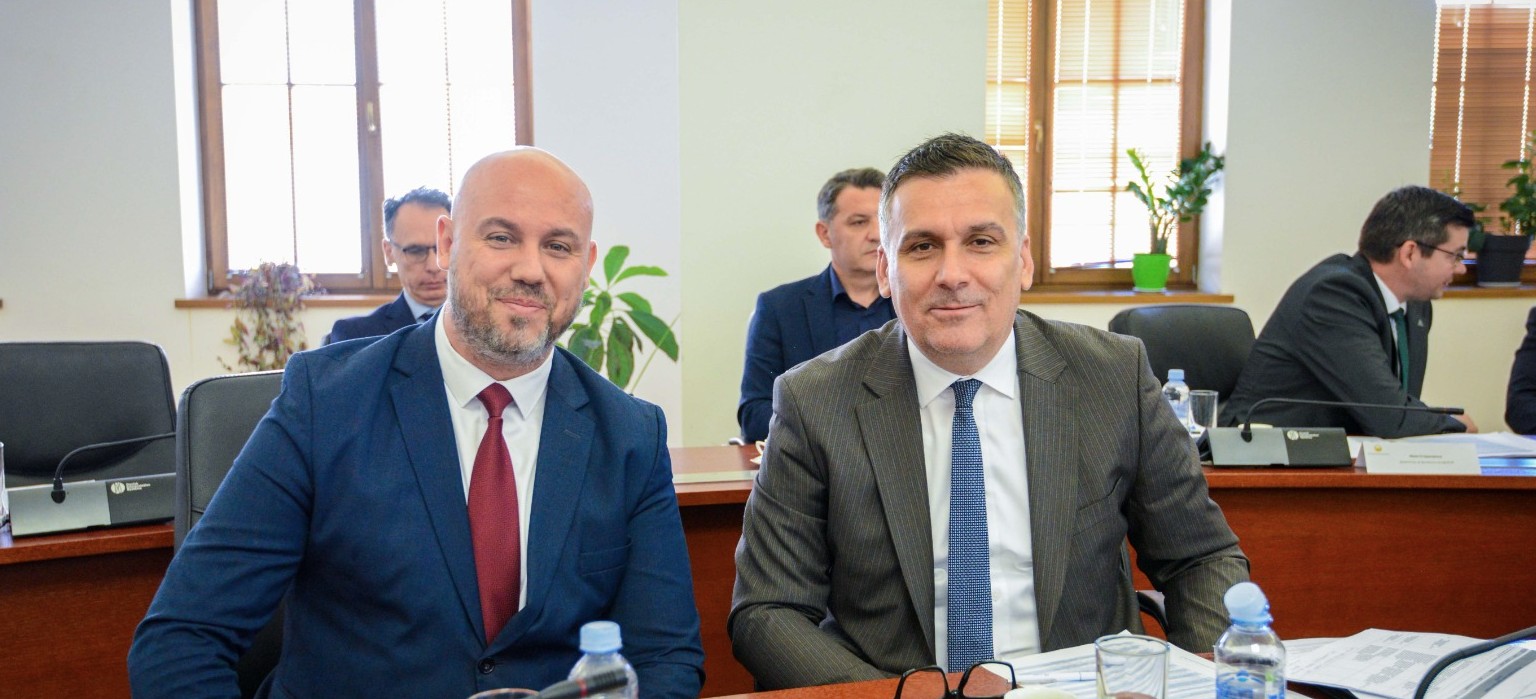 Заменик министерот Исени на првиот состанок на Комитетот за јавни инвестиции