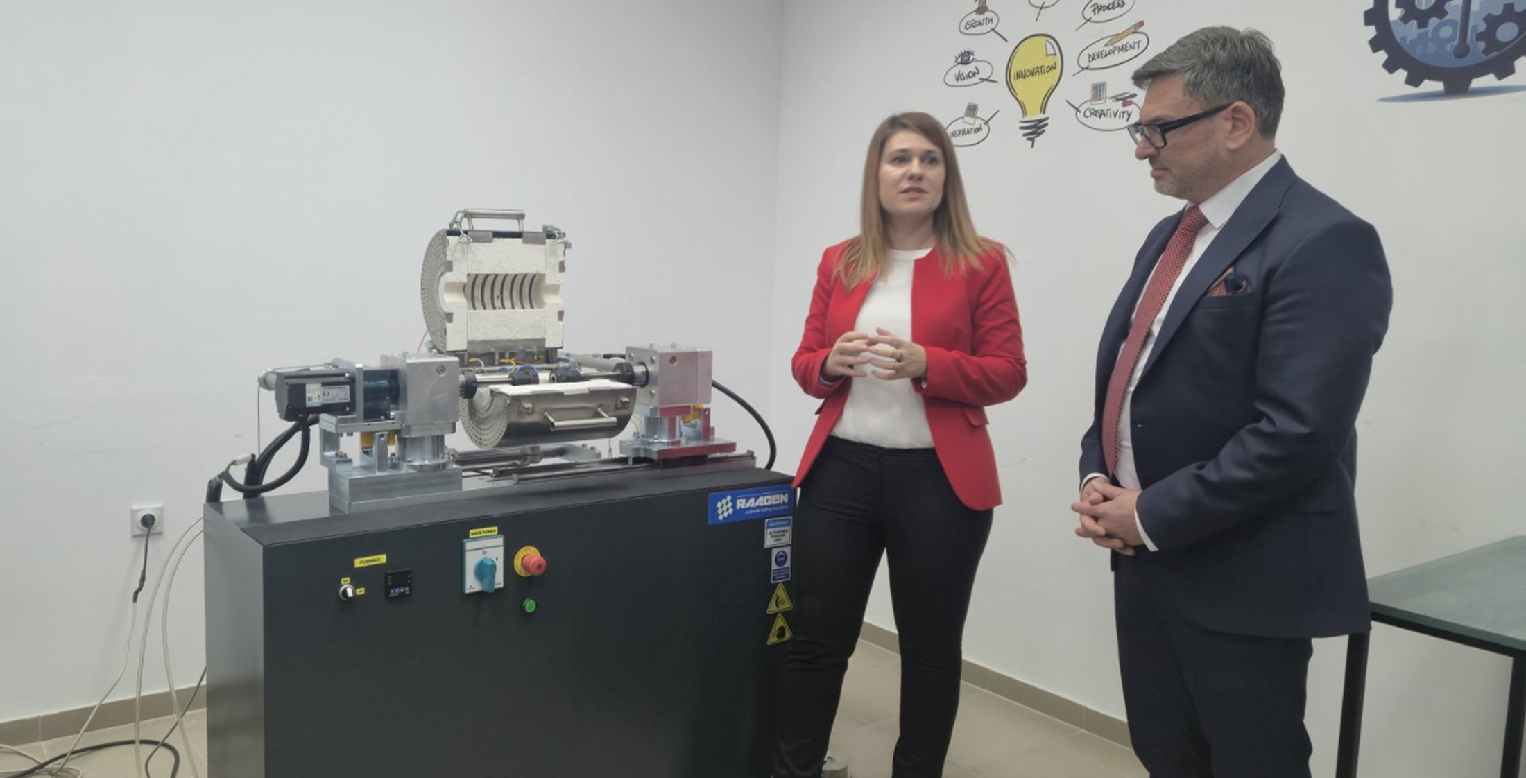 Заменик-министерот Ристески го посети Научниот центар за циркуларна економија и лабараторија за тестирање на материјали во Универзитетот „Гоце Делчев“ во Штип