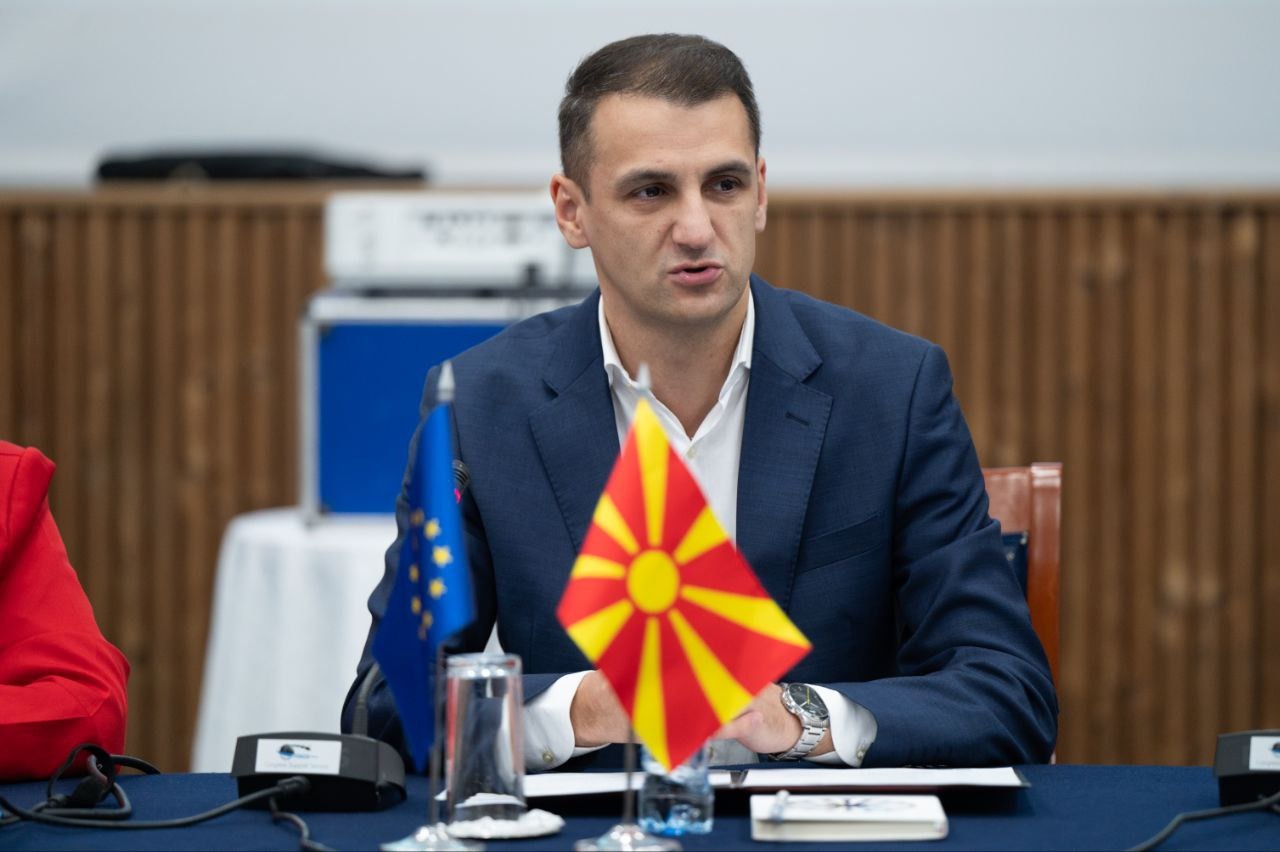 Заменик министерот Велковски на jавна презентација на Предлог-Законот за социјално домување